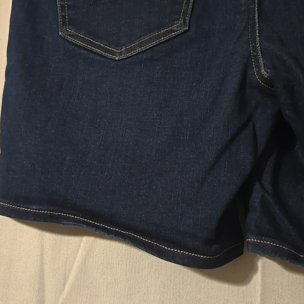 Womens American Eagle Skinny Bermuda Shorts Size 10 NWT - Picture 2 of 9